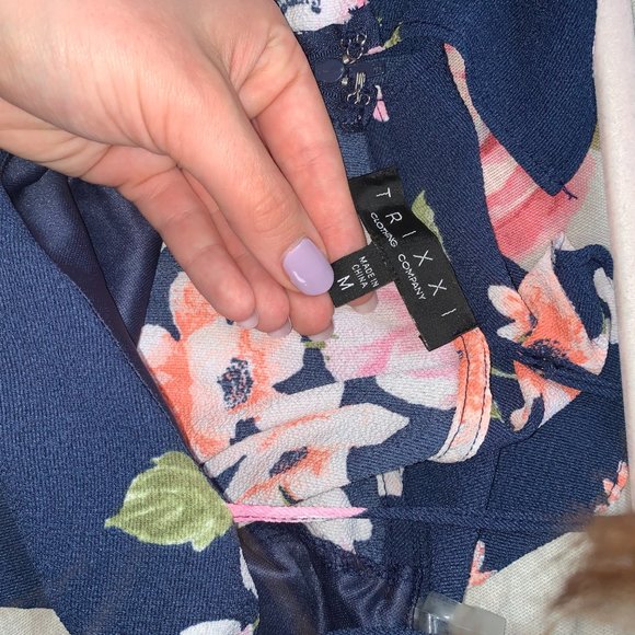 Francesca's Jumpsuit Navy Blue Floral - Picture 2 of 5